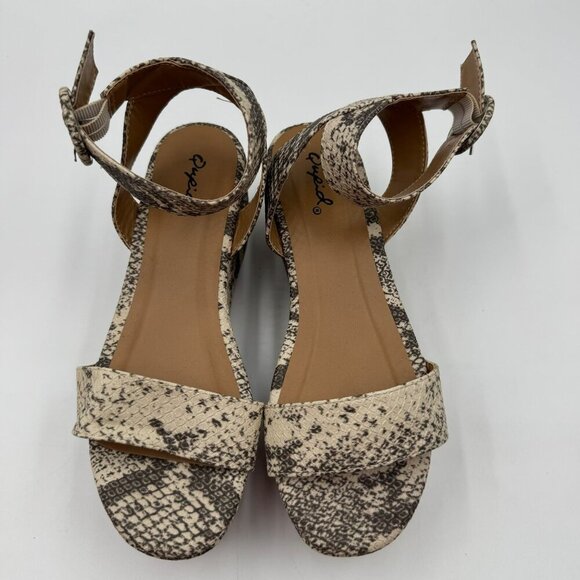 Qupid Blondie 20 Taupe Snake Platform Wedge Sandals Womens Size 6 - Picture 1 of 10